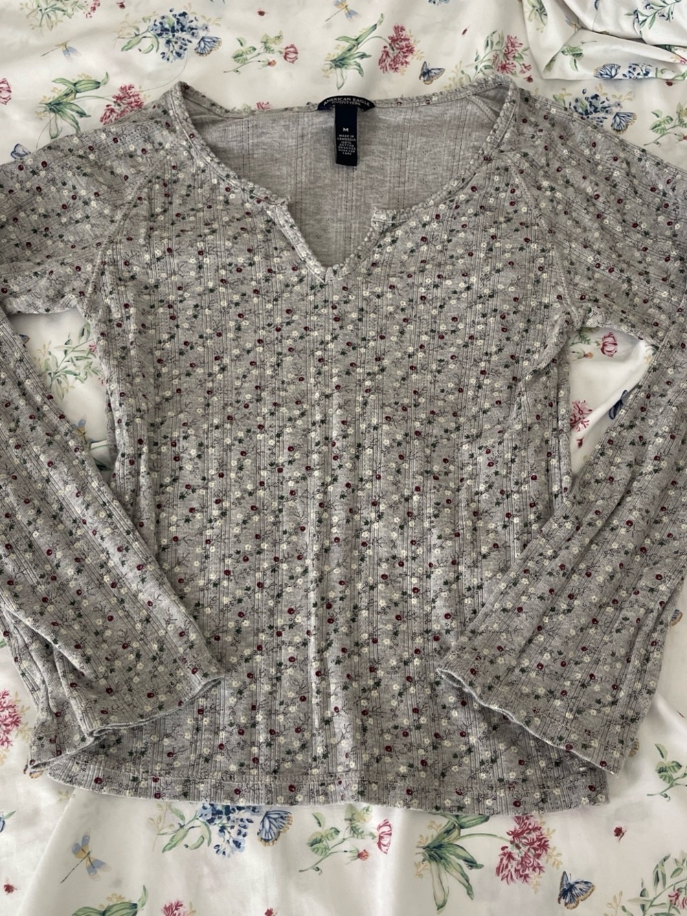 Rare Downtown girl sweater from American Eagle